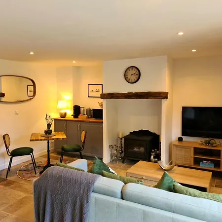 Holiday home Larroque Haute