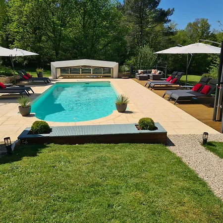 Larroque Haute Holiday home *